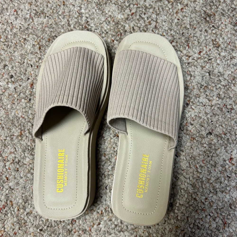Cushionaire Beige Slide Sandals